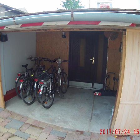 Szlavi Apartman Baja Εξωτερικό φωτογραφία