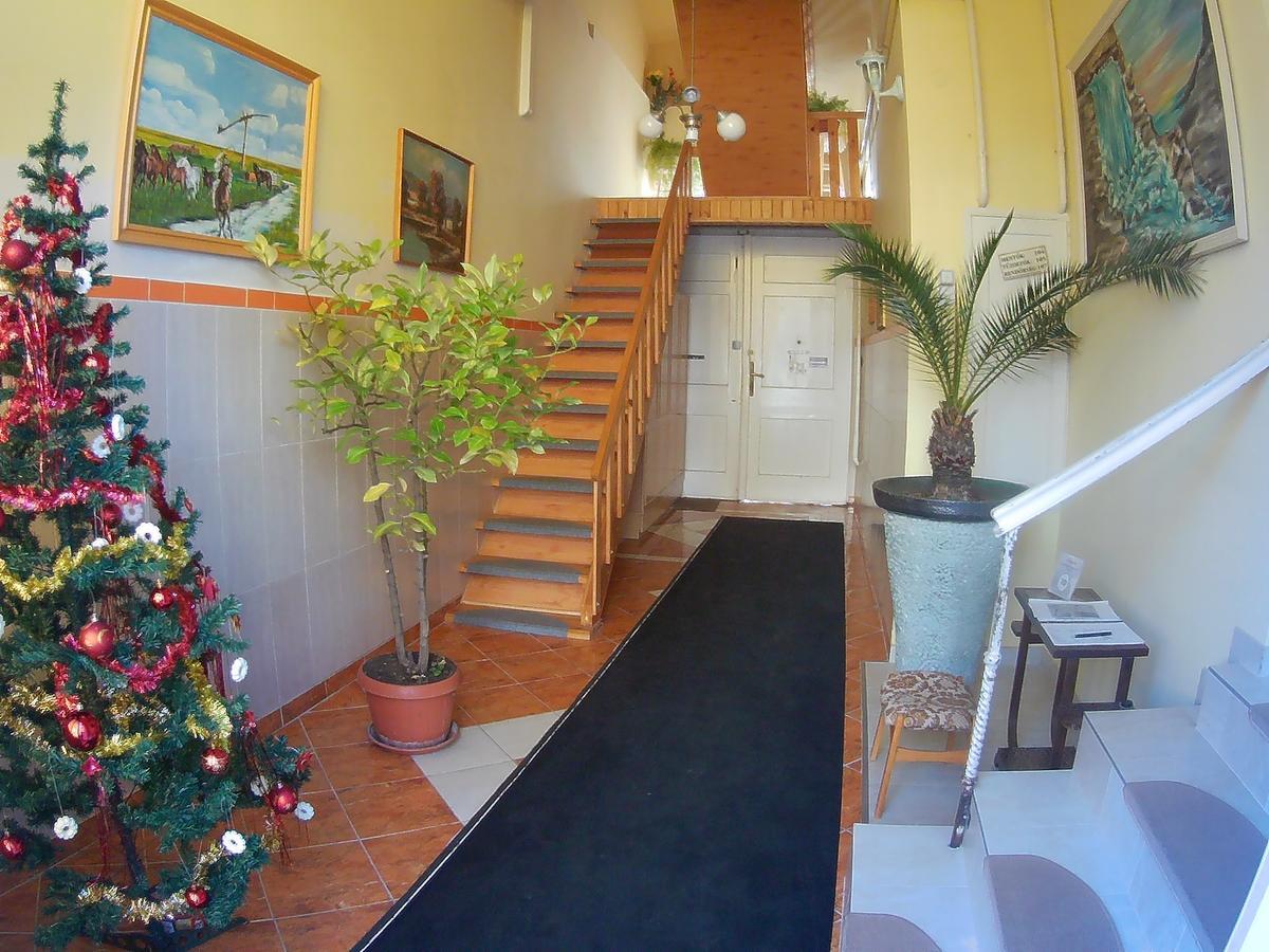 Szlavi Apartman Baja Εξωτερικό φωτογραφία